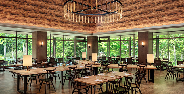 レストラン「Dining & Bar LAVAROCK（ダイニング & バー ラヴァロック）」